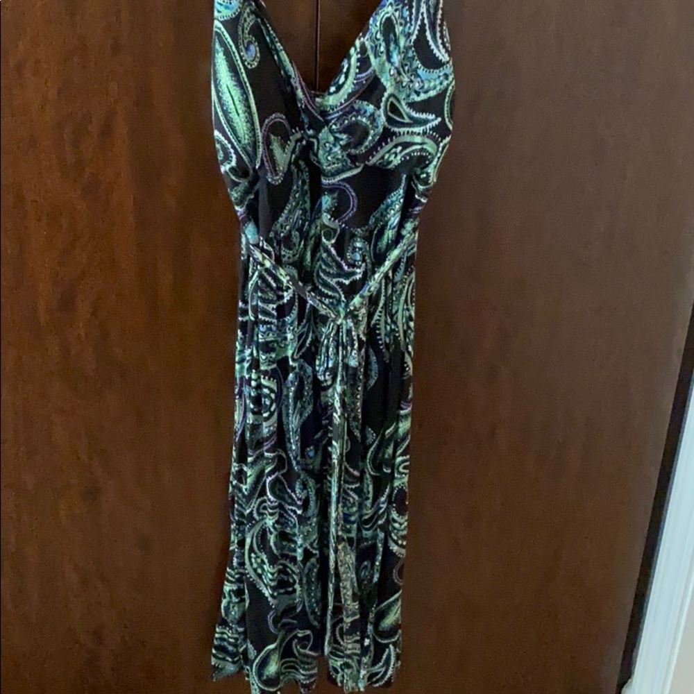 Strap dress v neck